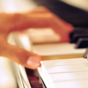 松下纱荣子漂亮人妻的背景故事
